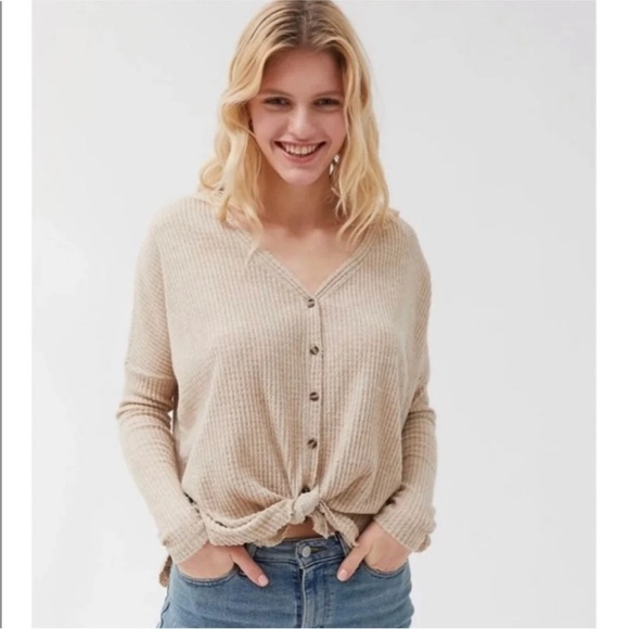 Urban Outfitters Out From Under Jojo Beige Waffle Knit Button Thermal Top M - Picture 2 of 14